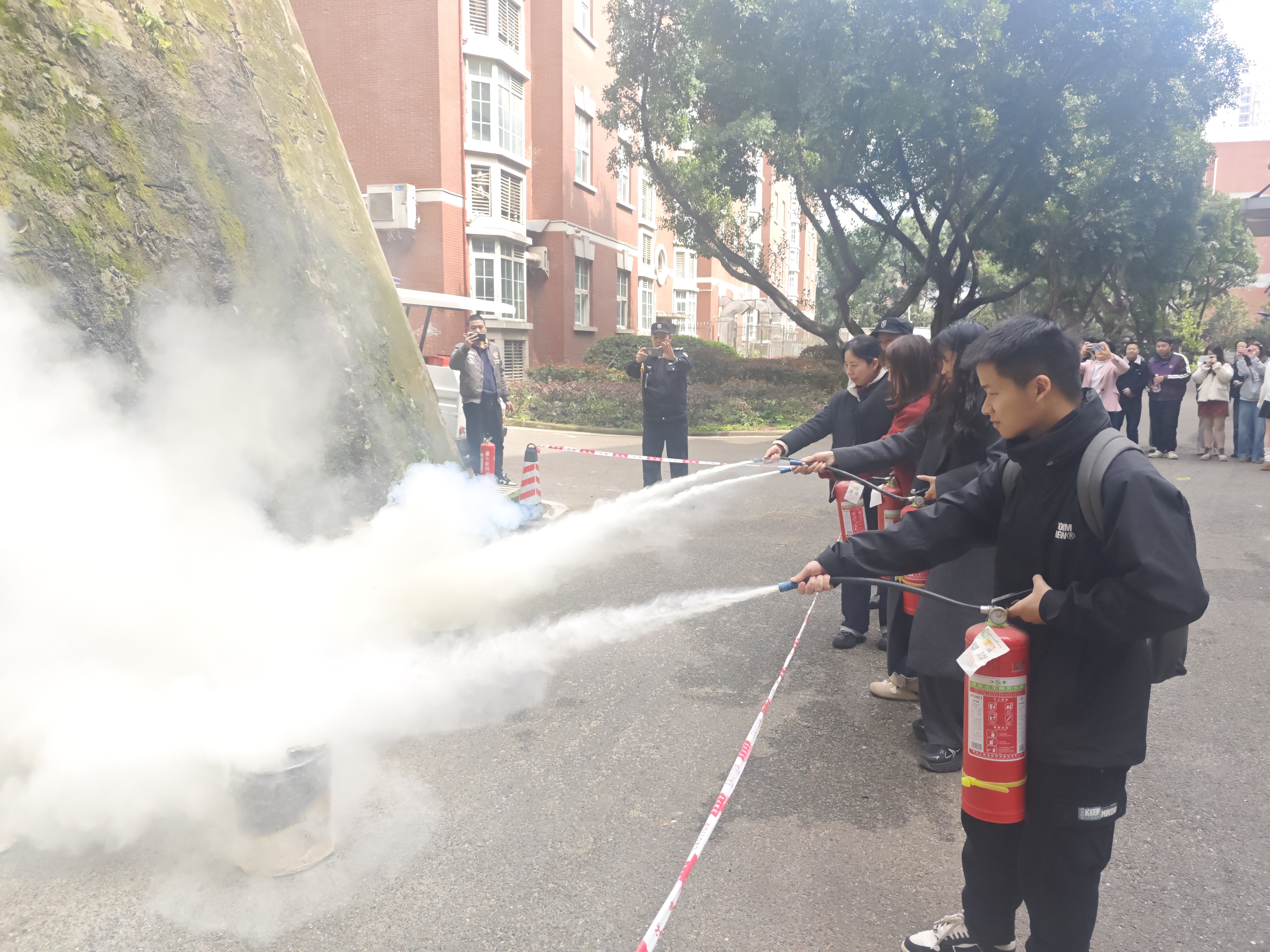 重庆医科大学基础医学院分子与肿瘤研究中心.jpg
